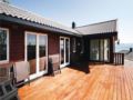 Five-Bedroom Holiday Home in Nedstrand ホテル詳細