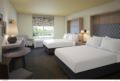 Holiday Inn Hotel And Suites Fayetteville W-Fort Bragg Area ホテル詳細